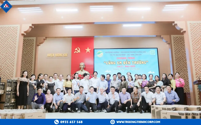 Mr. Dang Ba Quoc Attends Gathering of Outstanding Ha Tinh Entrepreneurs in Ho Chi Minh City 4