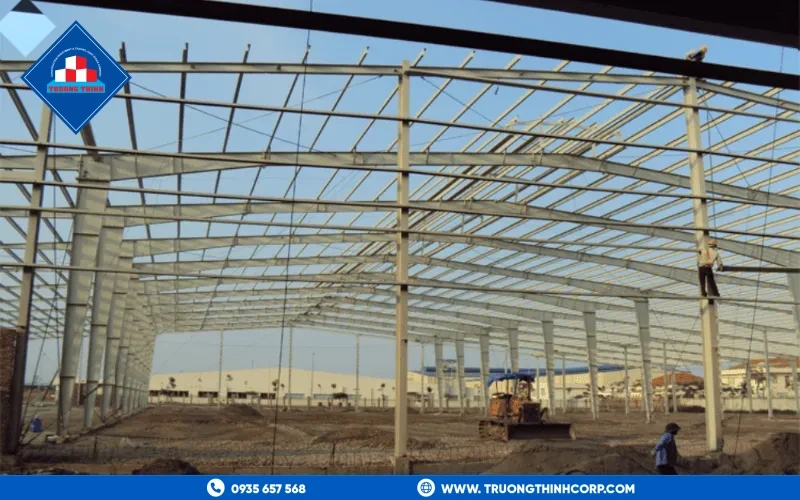 Production capacity and quality standards to check before selecting a steel structure manufacturer
