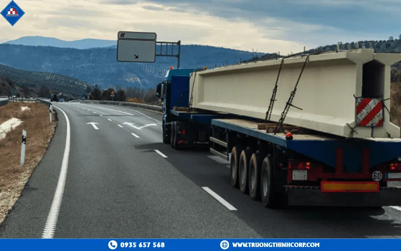 Transporting steel structures from Vietnam to Malaysia 