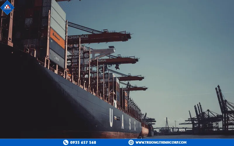 Transporting steel structures from Vietnam to Malaysia