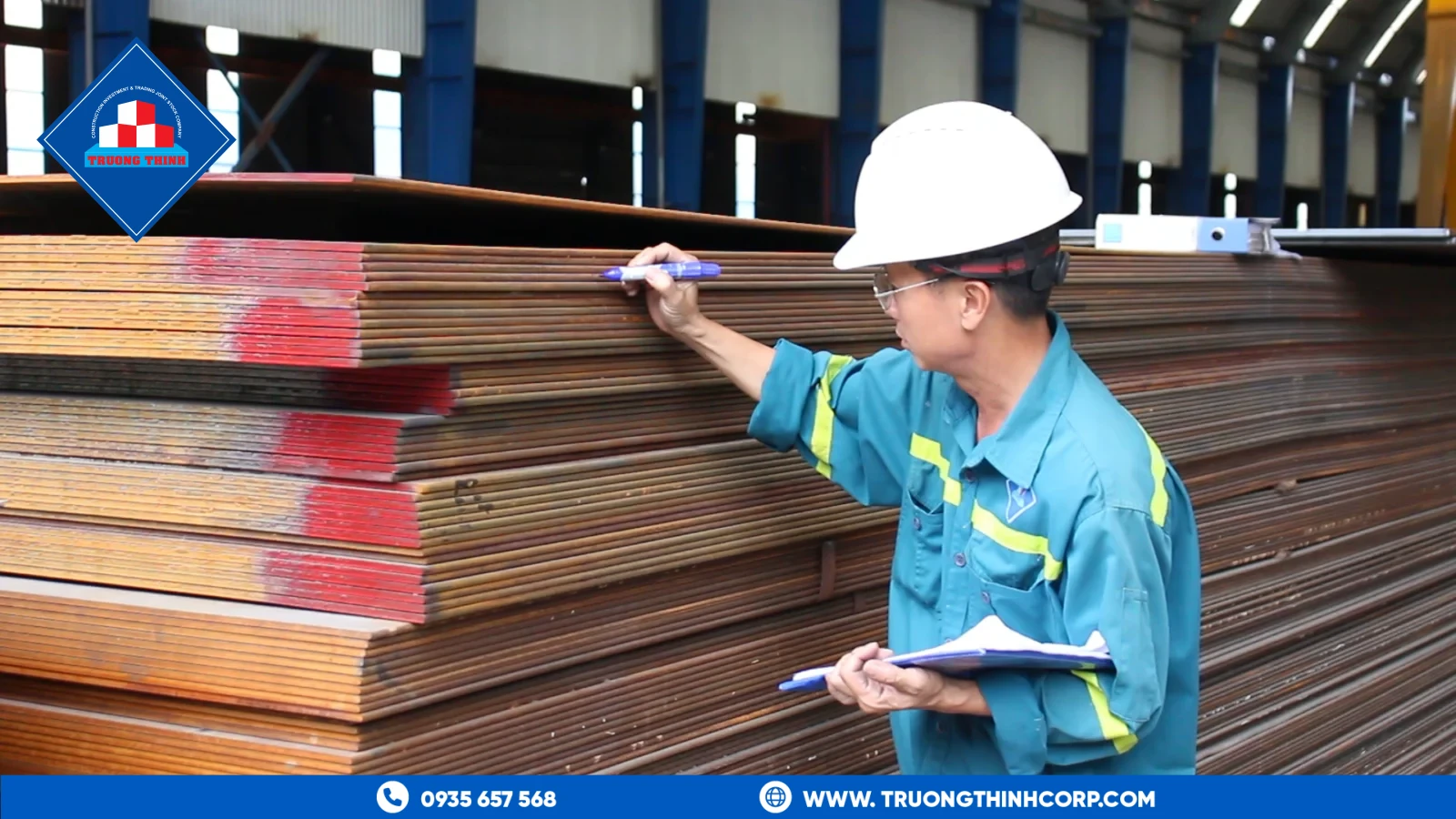 Raw material receiving area at Truong Thinh Corp's industrial steel building fabrication factory